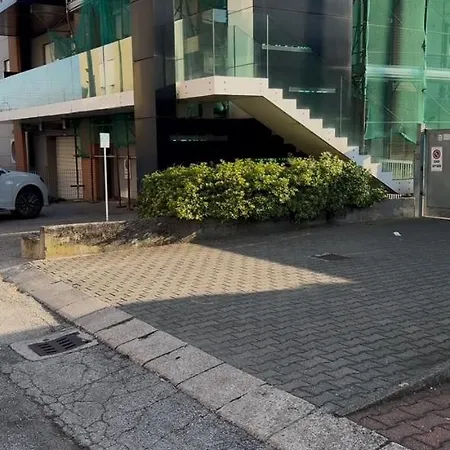 Апартаменты Casa Del Viaggiatore Con Parcheggio